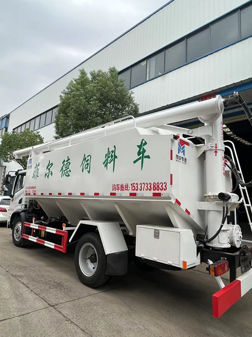 東風(fēng)華神T3散裝飼料運(yùn)輸車
